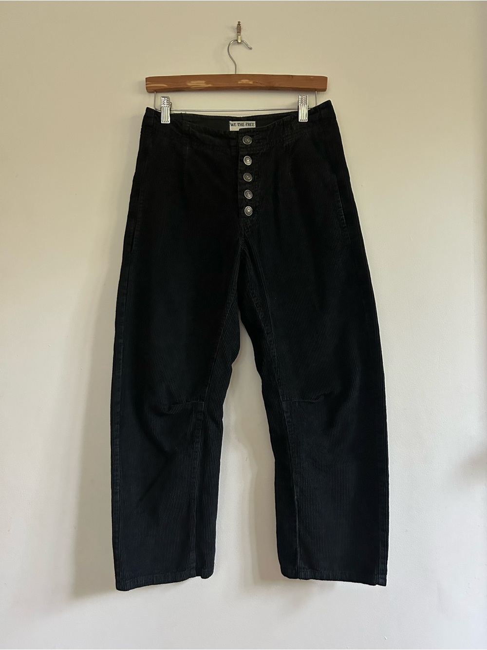 The Free People Black Corduroy barrel Jeans EU